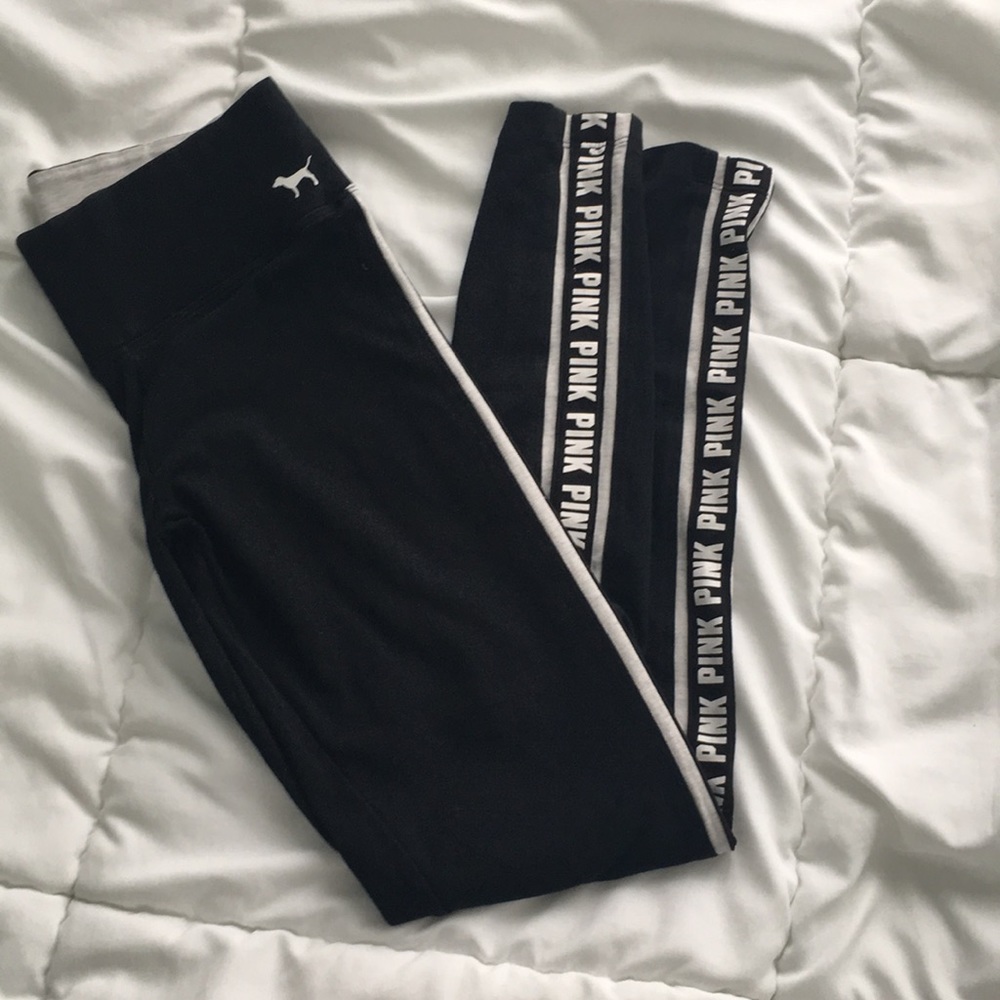 PINK V.S Yoga pants